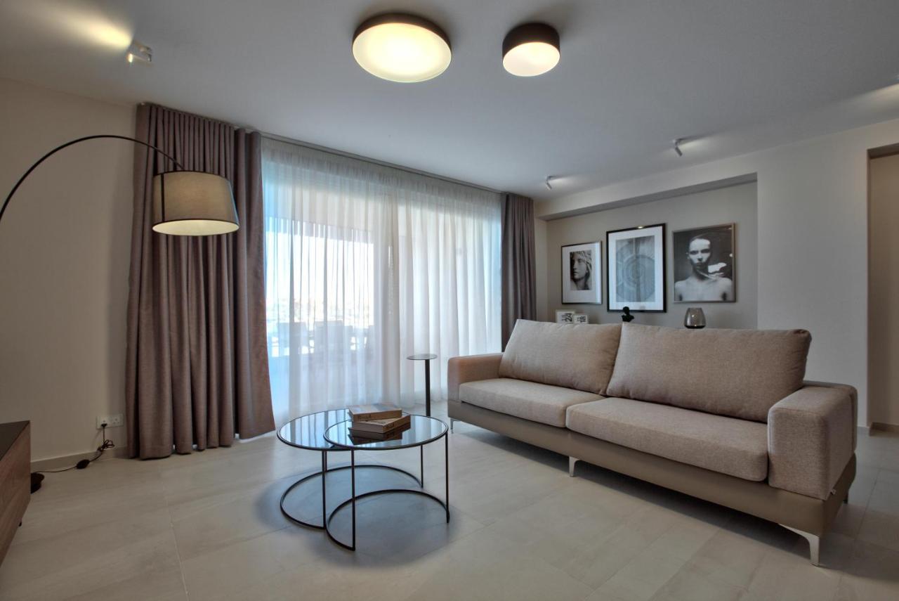 Sea Front Spacious Valletta Views Apartments Sliema Exterior photo