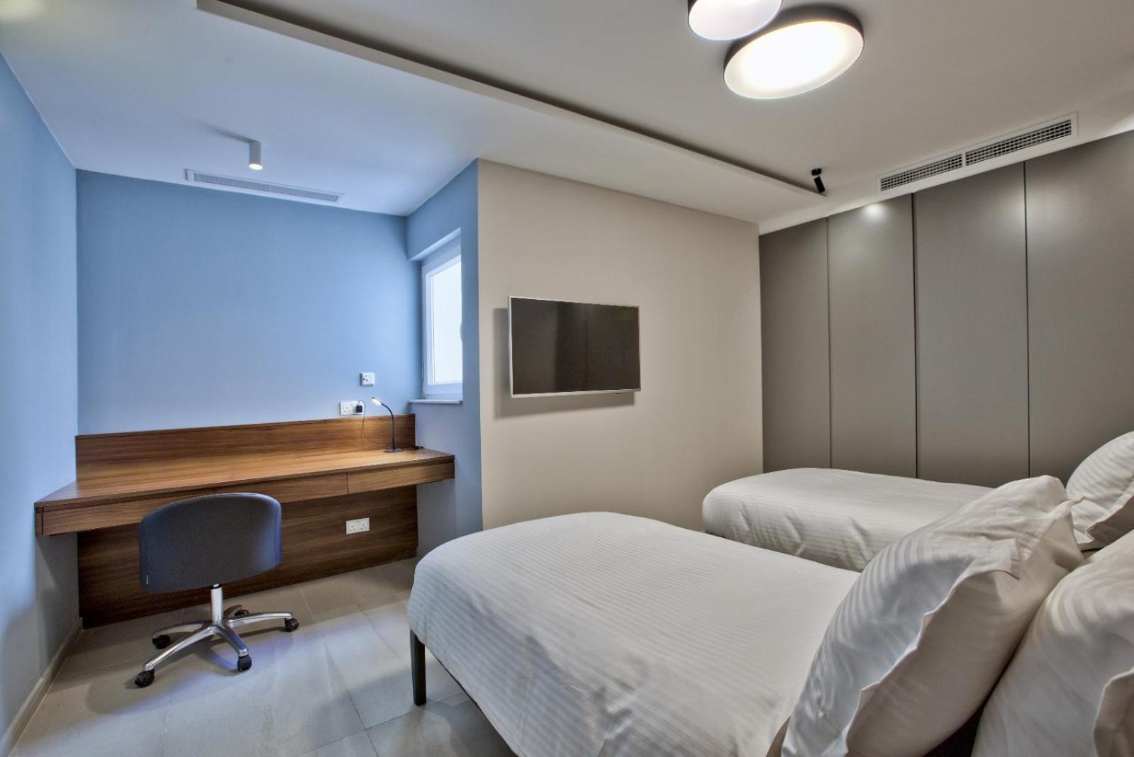 Sea Front Spacious Valletta Views Apartments Sliema Exterior photo